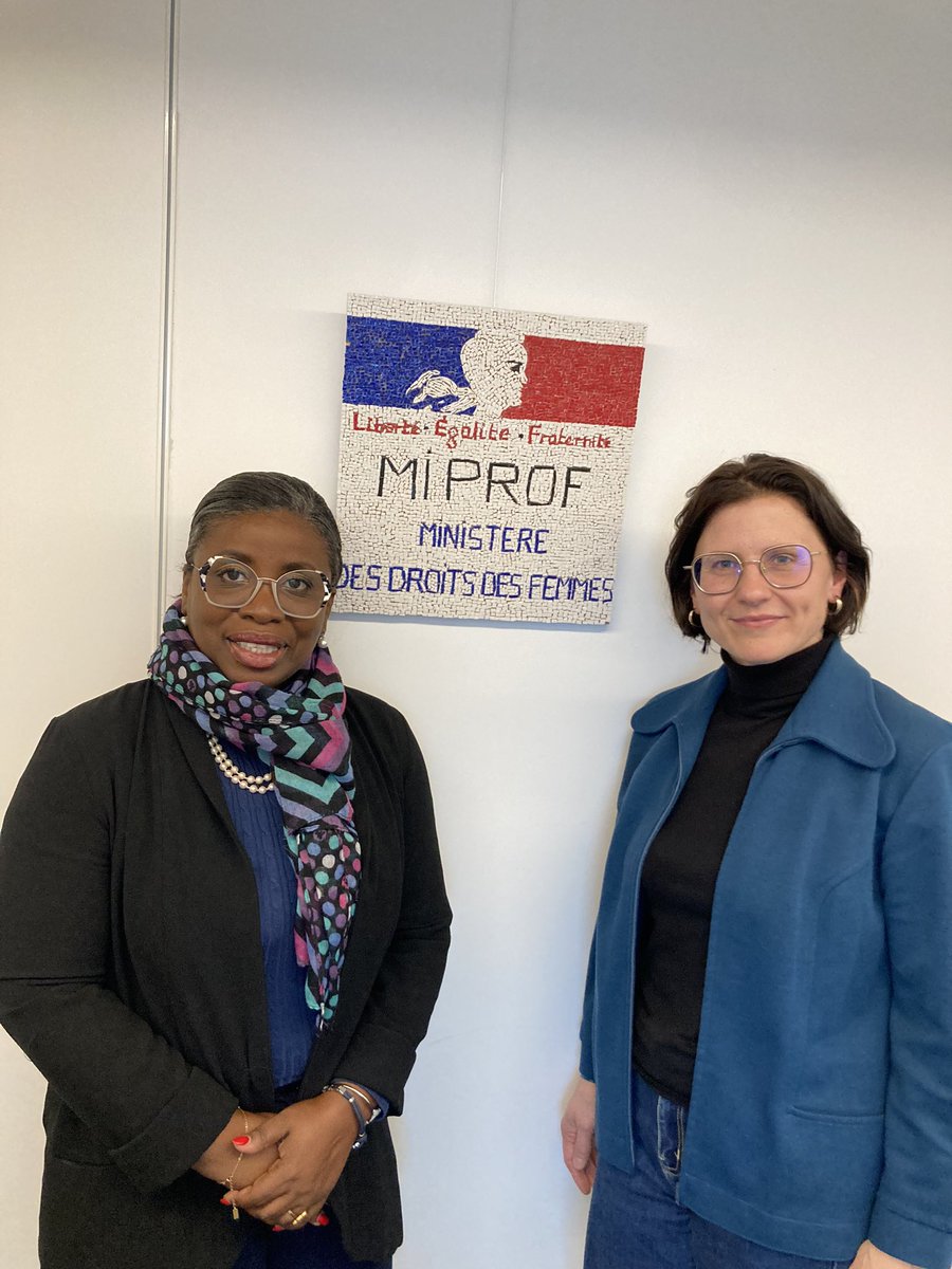 Avec @Justine_BENIN pour travailler ensemble à la protection des femmes contre les violences partout en France et en particulier en Outre-Mer @Interieur_Gouv @outremer_gouv