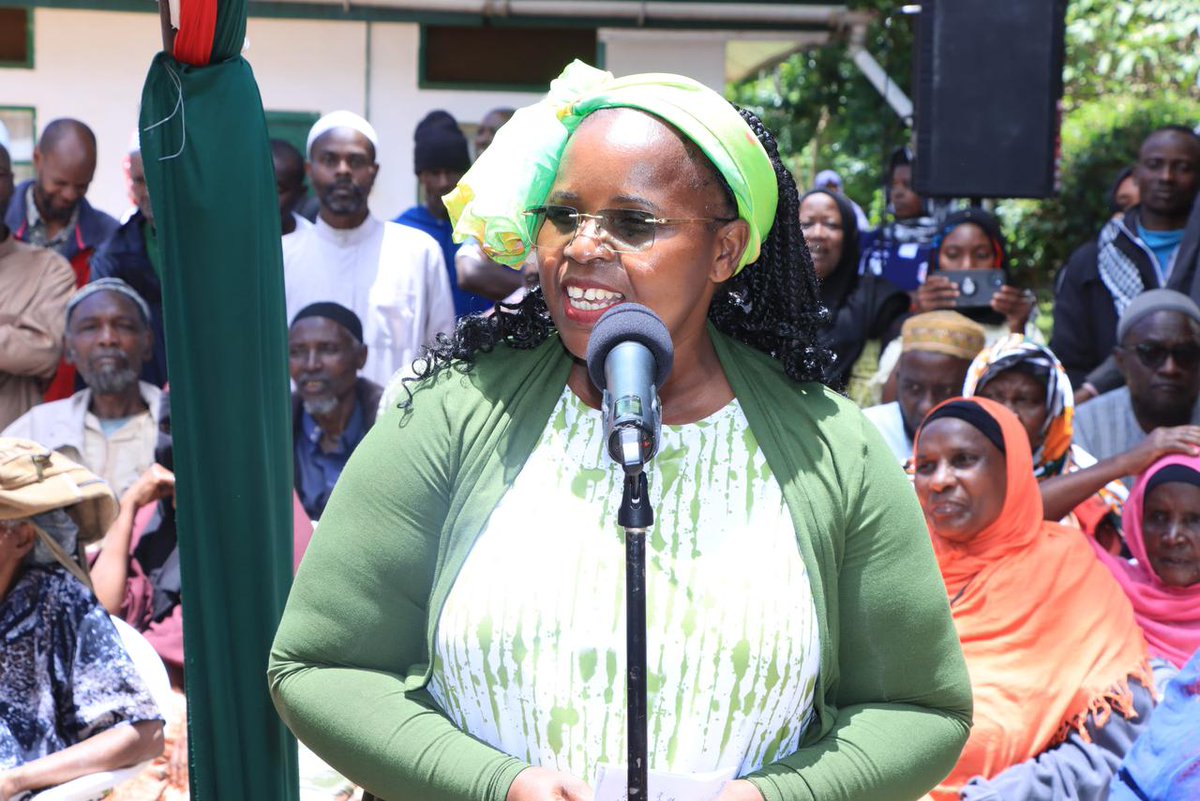 FriendsofPMMM's tweet image. I had the privilege of joining CS EAC, ASALs and Regional Development Hon. @peninah_malonza and PS Performance and Delivery Management Hon. @PSNduva under the host of Mwala MP and UDA National Organising Secretary @HonEngMusyoka for the distribution of food supplies to the Muslim…