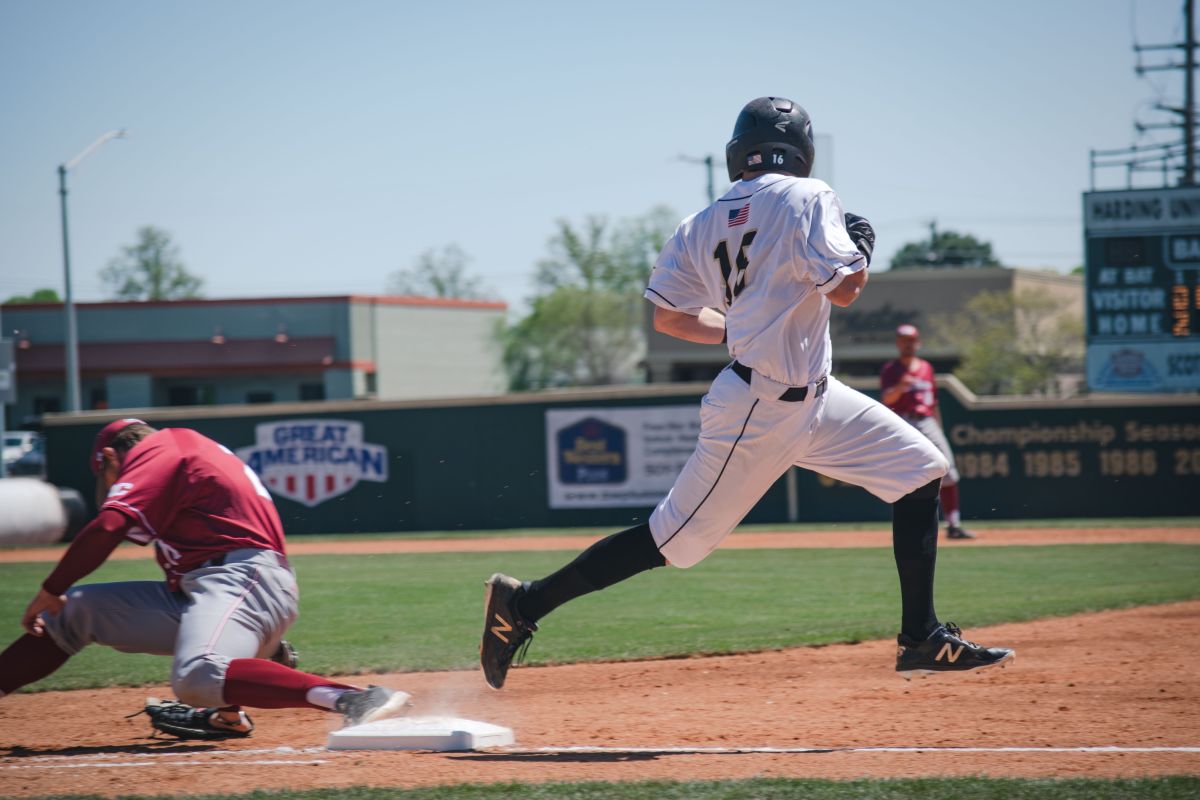 Vote: Who is the Georgia High School Baseball Hitter of the Week (3/25/2024)? highschool.athlonsports.com/georgia/2024/0…