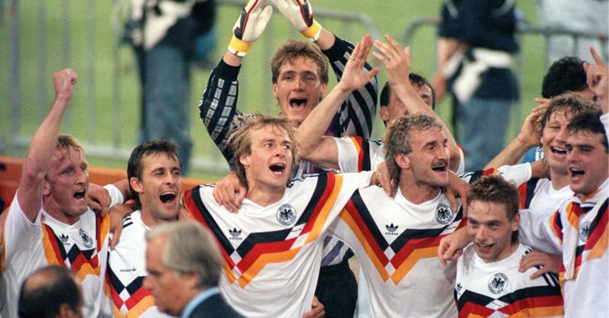 _JanMazurek's tweet photo. From 2027, the sportswear for the #German national team will be manufactured by American #Nike. The German Football Association (#GFA) stated that the brand made the "best financial offer." https://t.co/FaPUeuRgg9