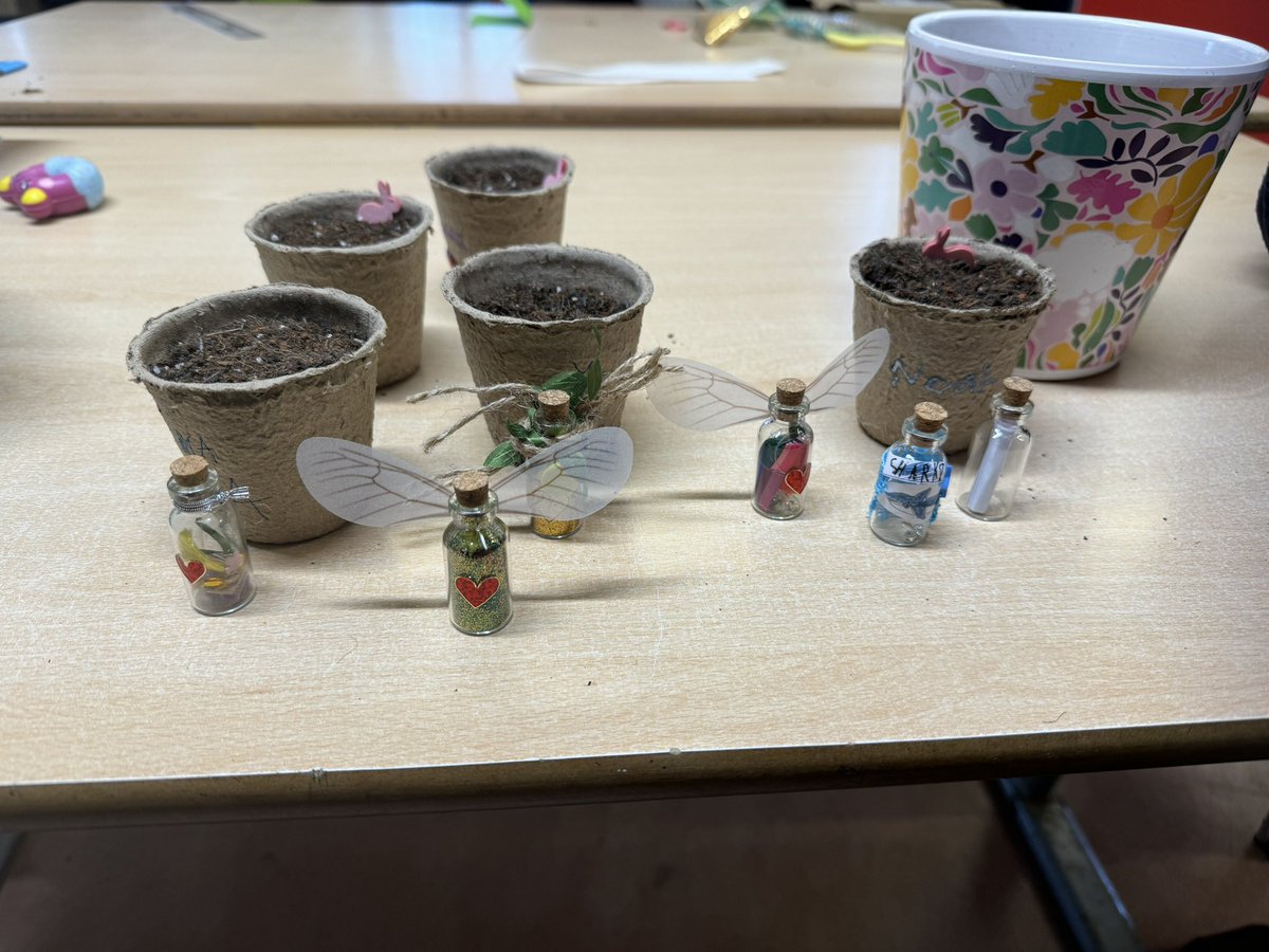 We thought about ways of treasuring our memories in #SeasonsforGrowth @1Golfhill today… memory bottles and seed paper memories. Session 6, spring.