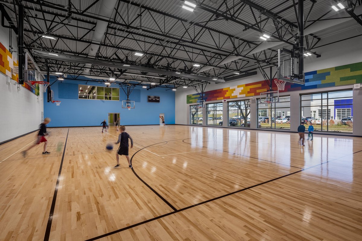 Explore EUA's latest project with the @MMSDschools: the transformation of Southside Elementary School. Join us in exploring Southside's stunning visuals—a hub of innovation, sustainability, and community growth! bit.ly/3wy1jz6