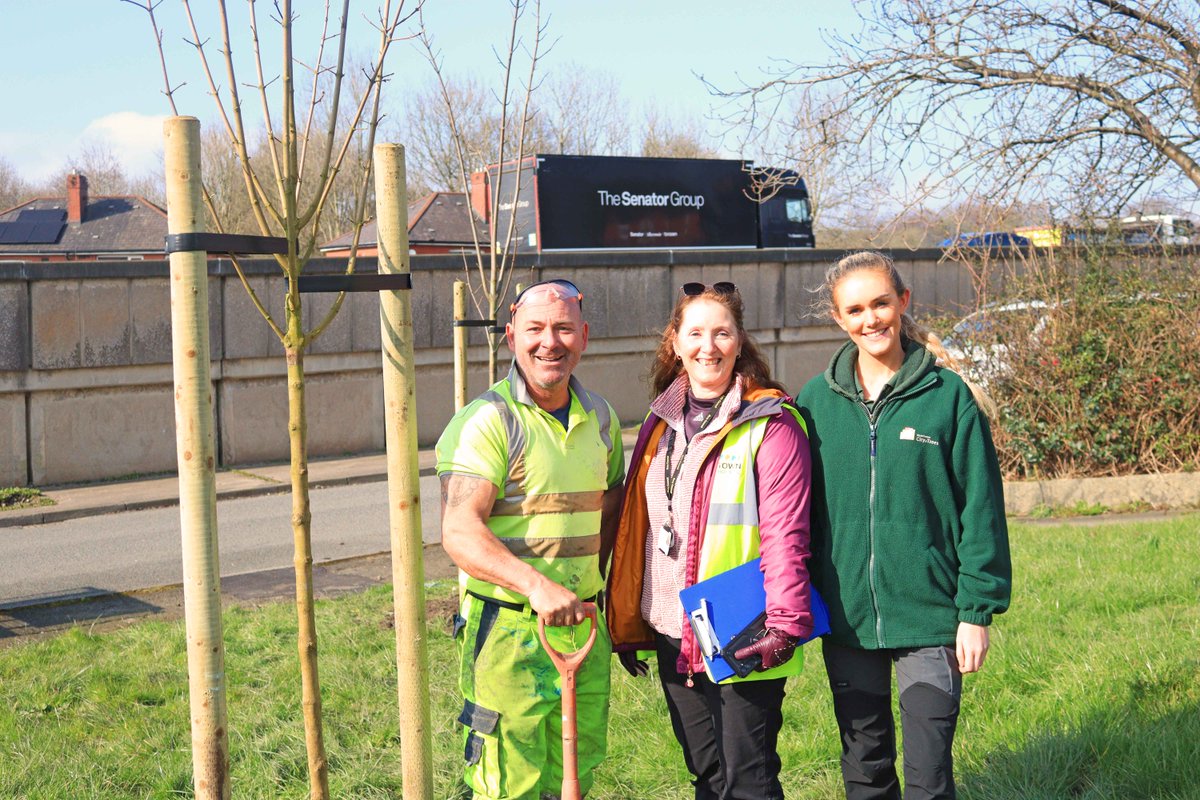 Bury Housing Services is working with City of Trees, the community forest for Greater Manchester, to plant more trees in Chesham. mynewsdesk.com/uk/bury-counci…