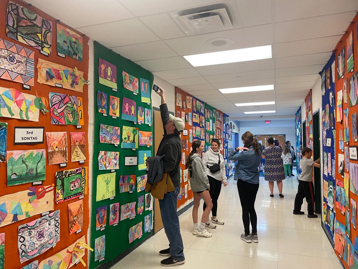 Milford_Schools's tweet image. @PattisonPath and @Mdvelementary hosted amazing events last week to celebrate the Arts and STEAM. So much creativity and heart goes into these evenings and students and families had a great time!
@Milford_Super 
#WeAreMILFORD