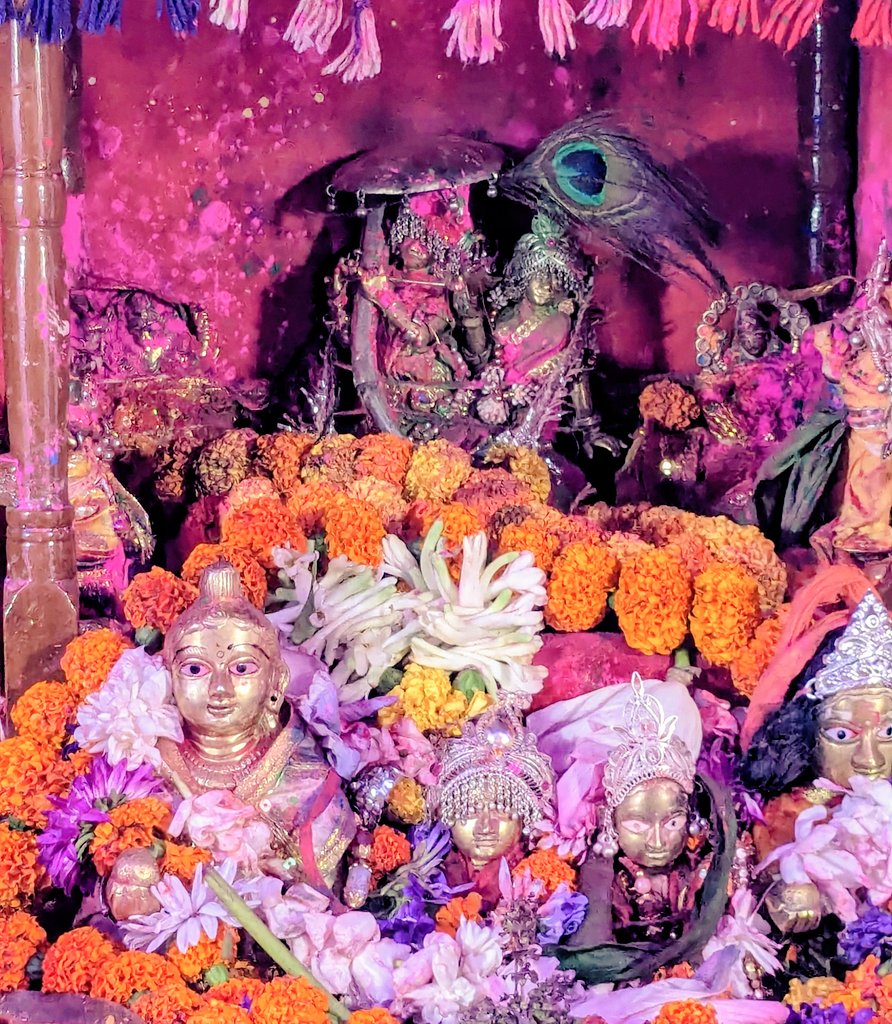 jhimanee's tweet photo. Each village in Odisha has a unique tradition around #DolaPurnima when colourful dola bimanas with #RadhaKrishna go around the village. #Happy #DolaPurnima and #HappyHoli_2024 to all. https://t.co/Xyr6oK3PsS