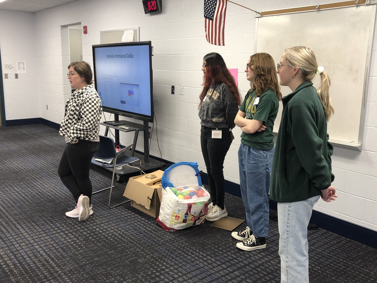 UABImmunology's tweet photo. @uabuip students hosted another event at #VHLP on 3/22/2024. The fifth graders learned how vaccines work and got to play as the immune system before and after a vaccine. @UABImmunology hopes to continue the partnership and expands its community outreach program in 2024. https://t.co/C4Su2adV95