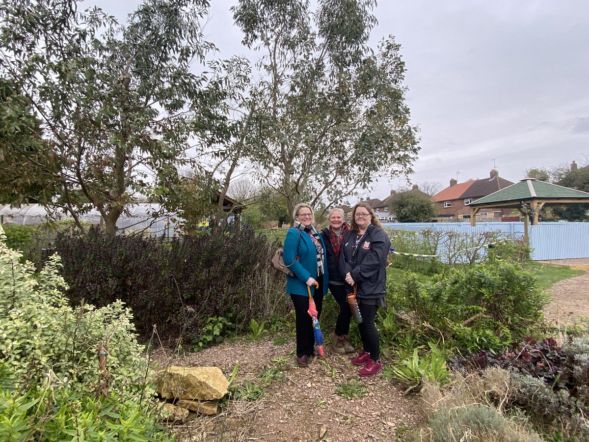 Team H&amp;SC get out and about… amazing work being done on Lincoln’s Tower estate by <a href="/greensynergylin/">Green Synergy </a> @BGULincoln <a href="/BGUHSC/">@BGUHealthSC</a> <a href="/Nickiw40/">Dr Nicki Walsh (PhD)</a>