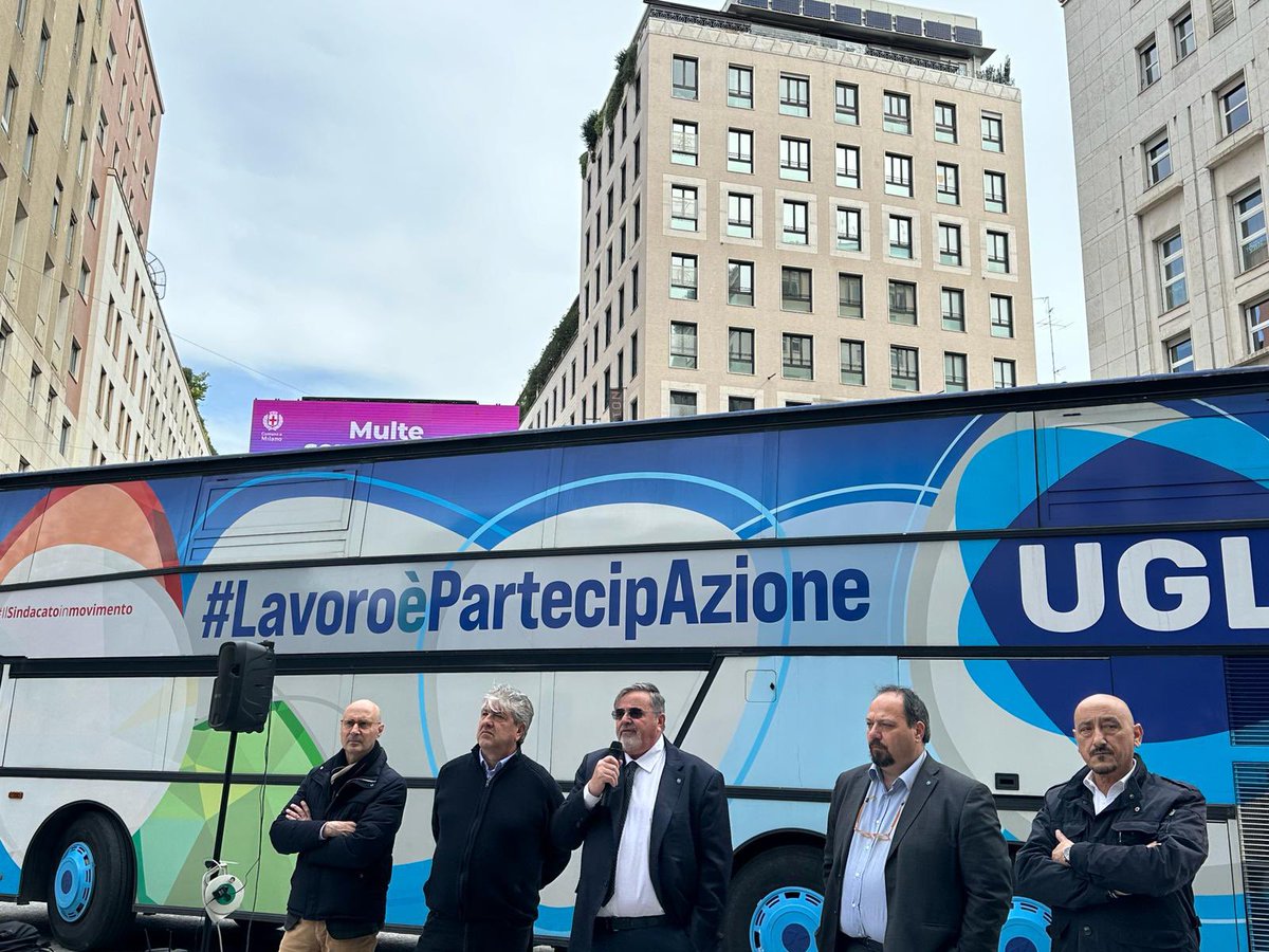 🚌 Concluso a #Milano in piazza San Babila, oggi pomeriggio, il Tour <a href="/UGLConf/">UGL Confederazione</a> 2024 #LavoroèPartecipAzione. Con me i due vicesegretari generali <a href="/LuigiUlgiati/">Luigi Ulgiati</a> e <a href="/MalcottiLuca/">luca malcotti</a>, il segretario dell’UGL Milano Uberti, il segretario UGL Lombardia Buonfino e molti segretari.

🇮🇹