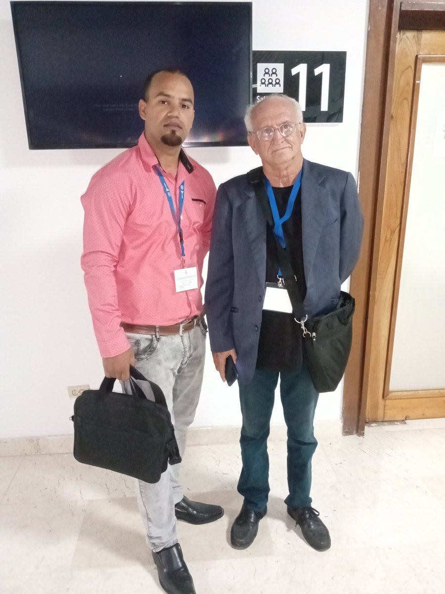 Excelente conferencia
Dr.C Oscar Álvarez  Pomares.
Astrónomo. Academia de las Ciencias de #Cuba en el Congreso Internacional Didáctica de las Ciencias <a href="/CubaMined/">MINED</a>