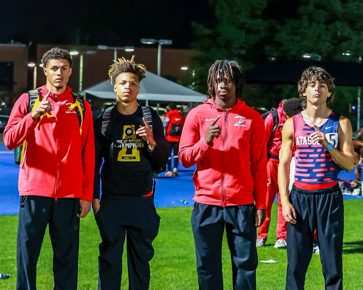 Derrick Blaylock (@blaylock_23) on Twitter photo I don’t think yall UNDERSTAND how CRAZY this is!!!! The FASTEST High School 4x100 in the WORLD!!!! Not just the US but the WORLD!!! <a href="/tory_blaylock6/">Tory Blaylock</a> <a href="/FastLandonF/">Landon Fontenot</a> <a href="/jordann_parkerr/">Jordan Parker</a> <a href="/laaared1/">Jelani watkins</a> I don’t think yall UNDERSTAND how CRAZY this is!!!! The FASTEST High School 4x100 in the WORLD!!!! Not just the US but the WORLD!!! <a href="/tory_blaylock6/">Tory Blaylock</a> <a href="/FastLandonF/">Landon Fontenot</a> <a href="/jordann_parkerr/">Jordan Parker</a> <a href="/laaared1/">Jelani watkins</a>