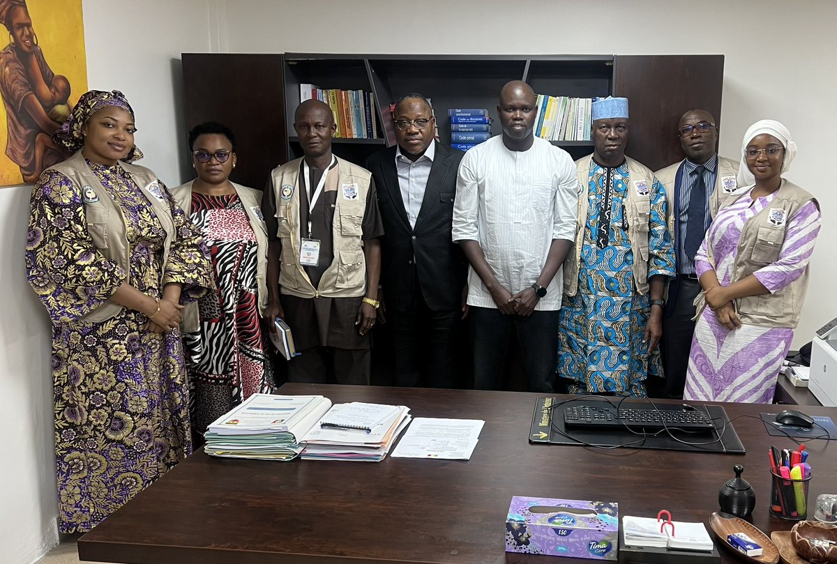 The @econec_resao PSLM team in Senegal visit the Direction General of Election (DGE) L’équipe du PSLM @econec_resao au Sénégal a rendu visite a la Direction Générale des Élections (DGE)