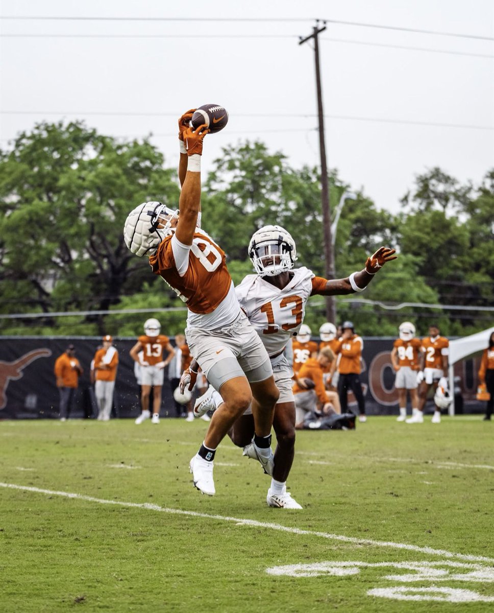 Week one in the books 🤘🏼 @TexasFootball #HookEm