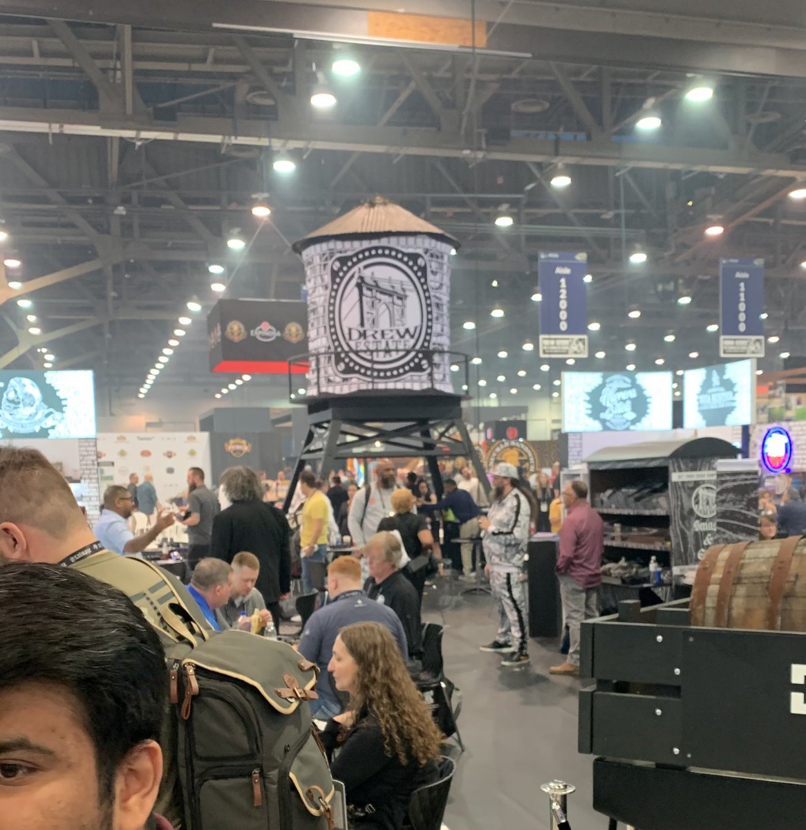 cigarlifeguy's tweet image. More time on the show floor 🔥🔥🔥 #pca24

#cigar #cigars #botl #sotl #humidor #smoking #cigarlife #cigarlifestyle #cigarro #pssita #cigarlover #cigarworld #cigarpic #cigarsocialclub #cigarlifeguy #nowsmoking 
#cigarweek