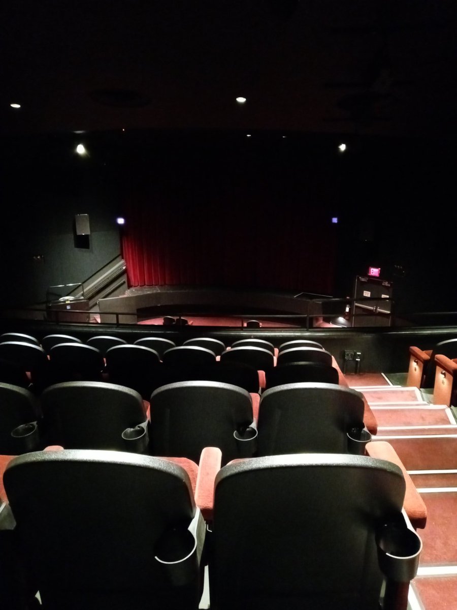 GeneGritzan's tweet photo. Paris Theater is highlighting films from 1974 this week. Go check it out. #amovieaday #1970s #35mm #nyc #malick #altman #fellini #coppola #hackman #spacek #scorsese #cassavetes #chinatown #nicholson #amarcord #bunuel #polanski #badlands @ParisTheaterNYC https://t.co/iEk54iqZuz