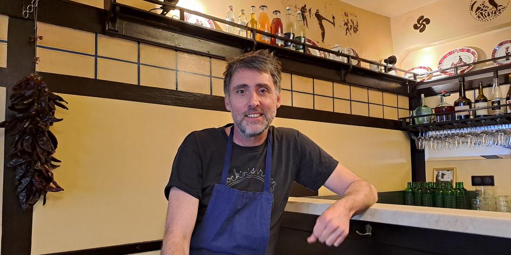 Gastronomie à Saint-Jean-de-Luz : le chef Iñaki Aizpitarte « réapprend » la cuisine au restaurant Le Petit grill basque par <a href="/VDewitte/">Vincent Dewitte</a> 
sudouest.fr/pyrenees-atlan…