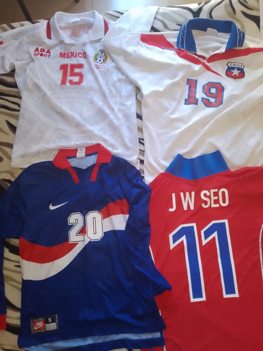 #Chile 1997 #matchworn long sleeved extremely rare white away.
#Mexico Aba Sport authentic reedition from 2024.
#Korea 1996 template with no badge, amazing design.
And finally a #Korea 1999 World Cup store version.
