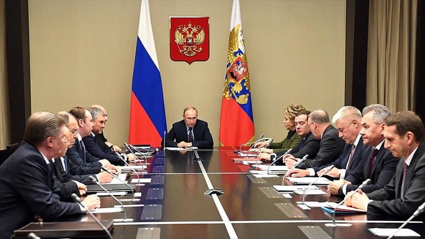 KapitanKenguru's tweet photo. Медведев заявил, что террористов из "Крокуса" надо убить, но гораздо важнее - убить всех причастных. Причастные: https://t.co/RsNaSmZrQD