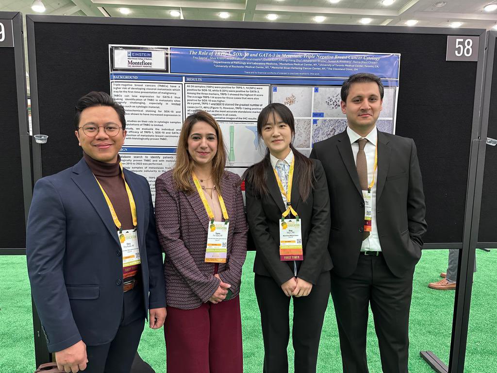 #USCAP2024 1st day. Residents presenting the posters. Having a good time. <a href="/EinsteinPath/">Einstein Montefiore Pathology</a> <a href="/EinsteinMed/">Albert Einstein College of Medicine - Official</a> <a href="/PATHtweets/">PATH</a>