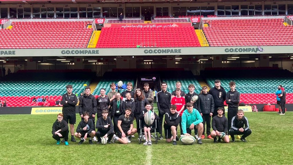 Great opportunity for @CymoeddSport learners on Friday to coach @principalitysta for the @WRU_Community inclusion day. The students have been developing their coaching abilities in the community and going through their rugby leadership qualification 👏🟩⬛️