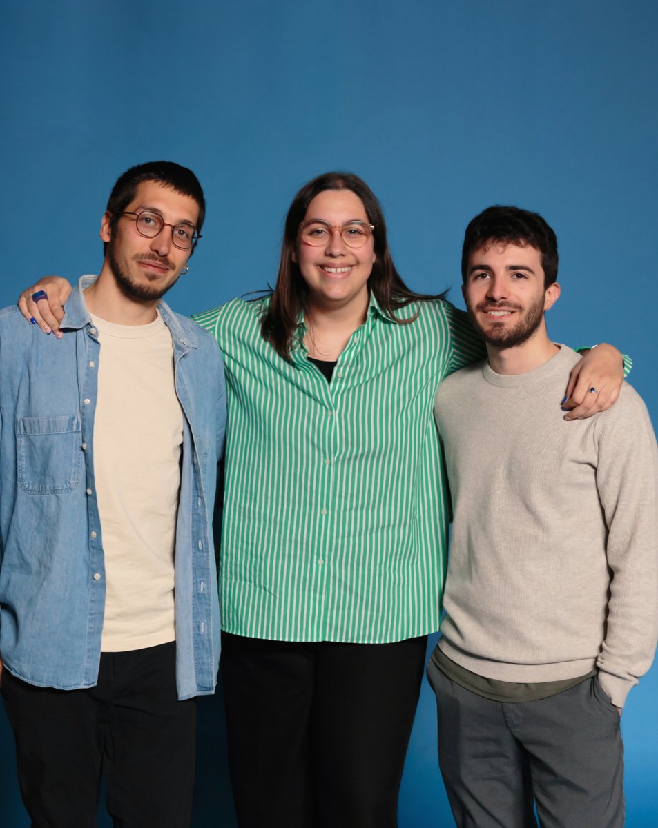 Molt il•lusionades de formar part de #LaIncubadora d'enguany de la <a href="/ECAM_/">ECAM</a> , un magnífic programa nacional de desenvolupament de llargmetratges amb la nostra pel•lícula “Riure” dirigida per <a href="/jordiboquet/">Jordi Boquet</a> i coescrita amb Tomàs Bayo. Compartint experiència amb <a href="/somFractal/">Fractal</a> ❤️