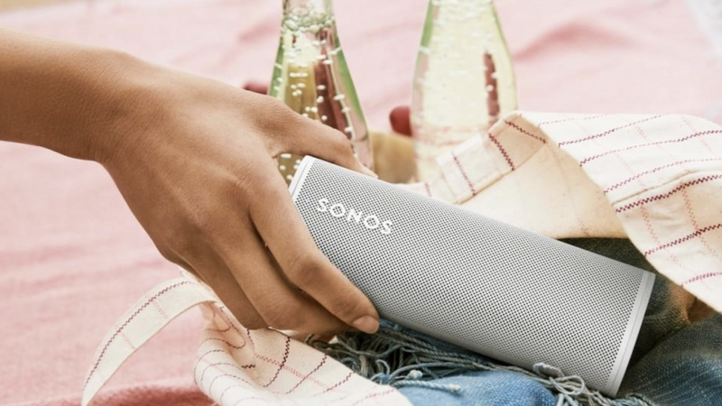 Mac4ever's tweet photo. La plus petite des enceintes Sonos sera renouvelée en juin !
https://t.co/Df2wOcfKhp
#Mac4Ever #AirPlay2 #SonosRoam https://t.co/X70HjWyOBr