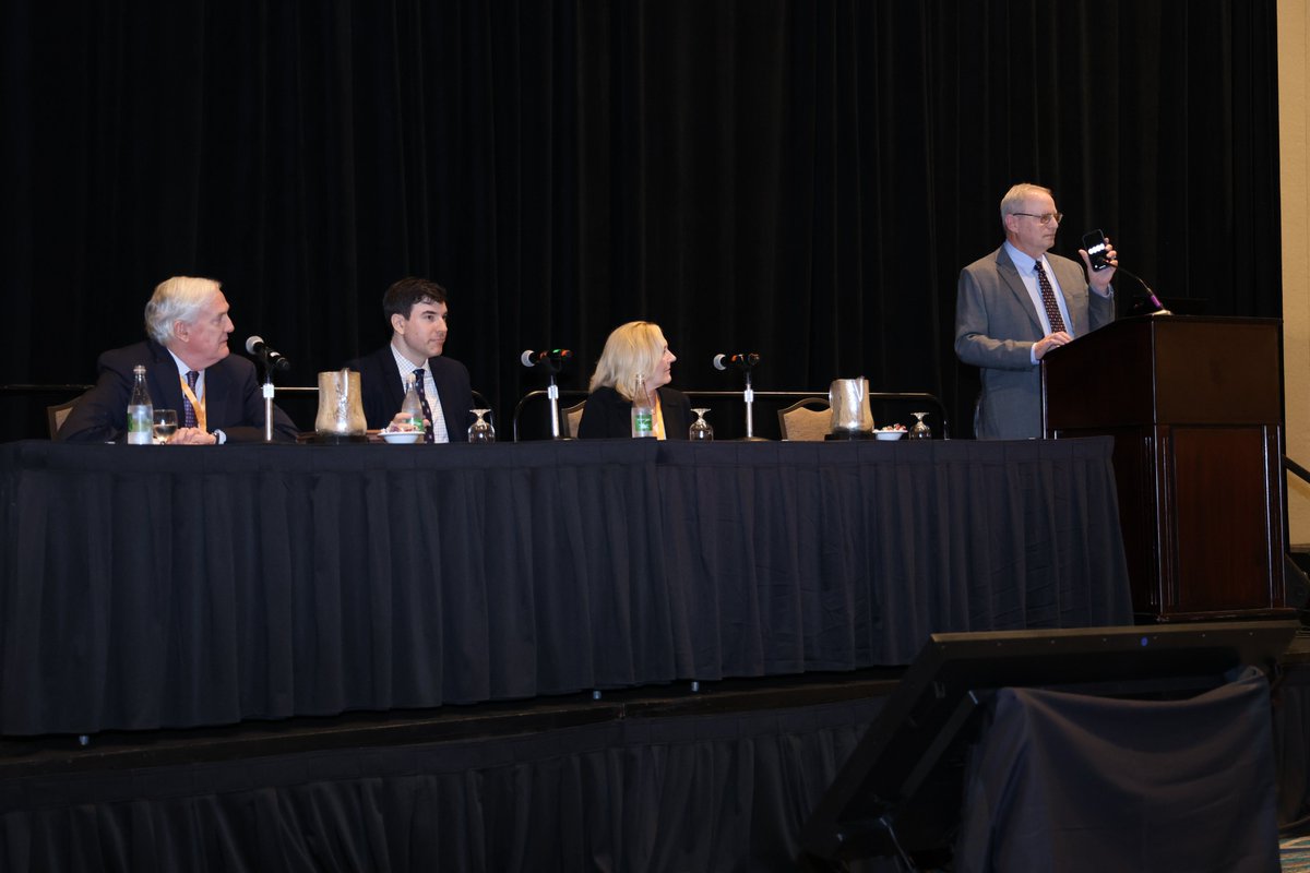 Now on the #ACGME Blog! Read a summary of the #ACGME2024 Featured Plenary 'The Generative AI Revolution: Innovations and Opportunities in Medical Education,' with panelists @Bob_Wachter, @boedudley, @jbrafel, and @AagaardEva. #MeaningInMedicine #MedEd #AI acgme.org/newsroom/blog/…