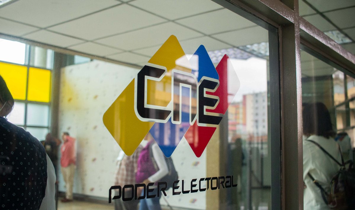 EL VOTO EXIGE CONDICIONES
A propósito de la convocatoria electoral del #28Jul, urge la necesidad de garantizar, proteger y respetar el derecho humano a la participación en armonía con los estándares de protección de #DDHH para que haya #EleccionesAuténticas en #Venezuela. 
🧵👇