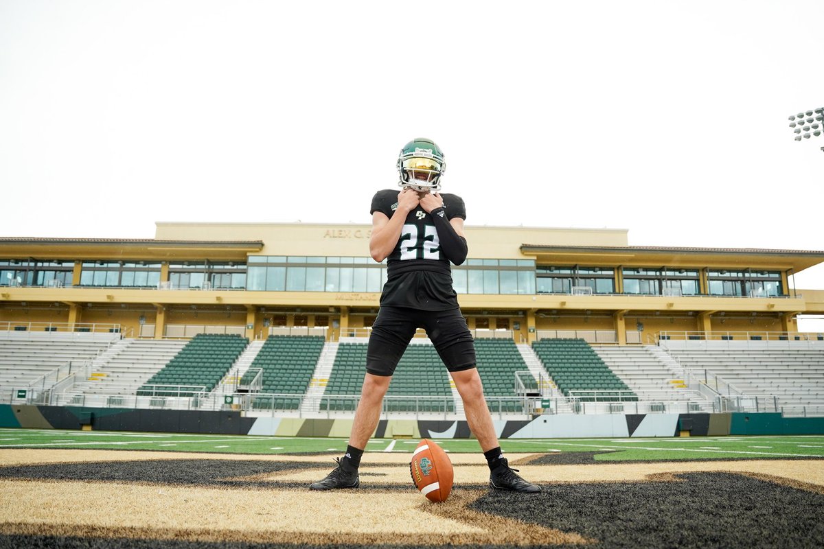 Appreciate @calpolyfootball and @wesyerty24 for the amazing visit! Can’t wait to be back! @WildcatsSHSFB @BrandonHuffman @CPolyCoachMeyer @coach_rosy #RideHigh #Gomustangs