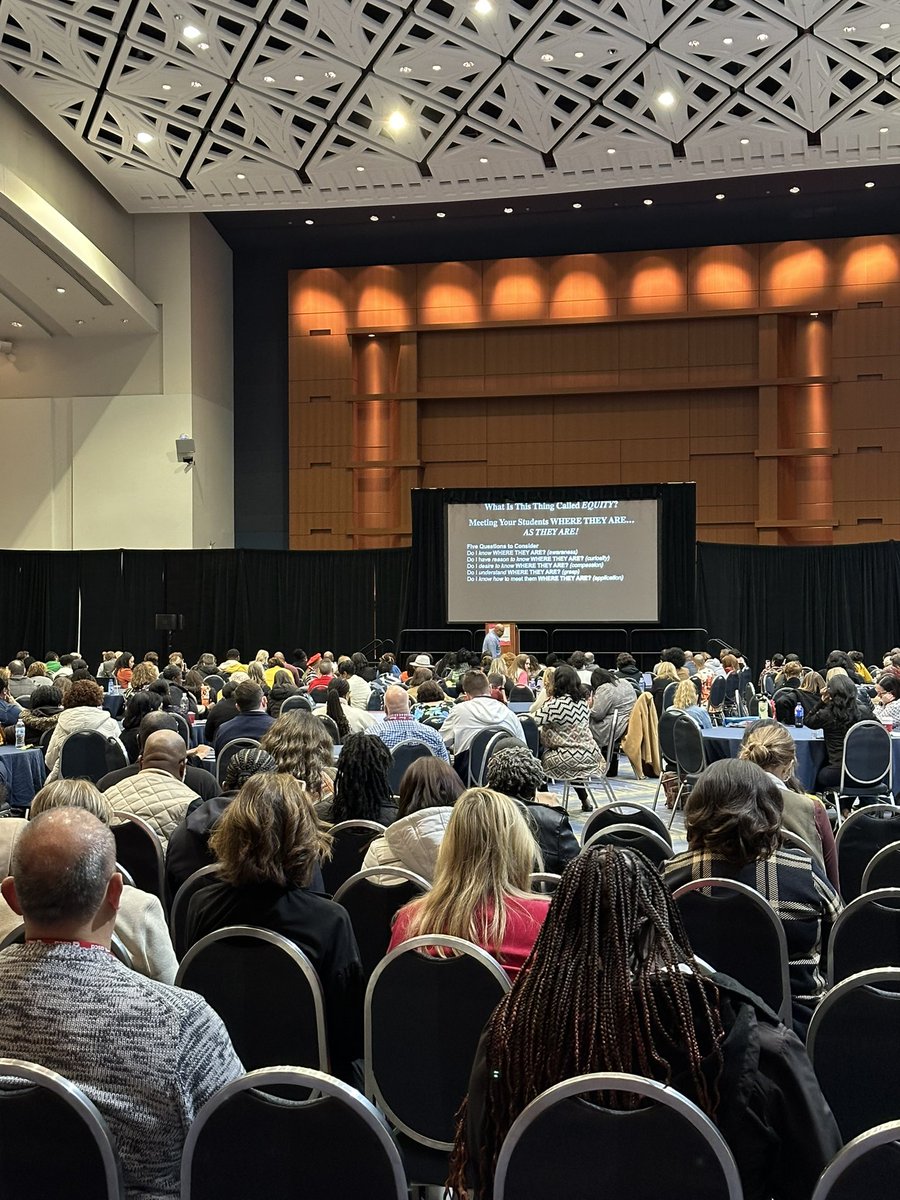 alexandriayala's tweet image. Feeling inspired after @ASCD Conference 🍎 Diverse attendees and presenters led to robust discussions around student achievement &amp;amp; engagement, technology in the classroom, and teacher support. Always nice to see @Astro_Jose #PublicSchoolProud #UnitingMinds #IgnitingProgress