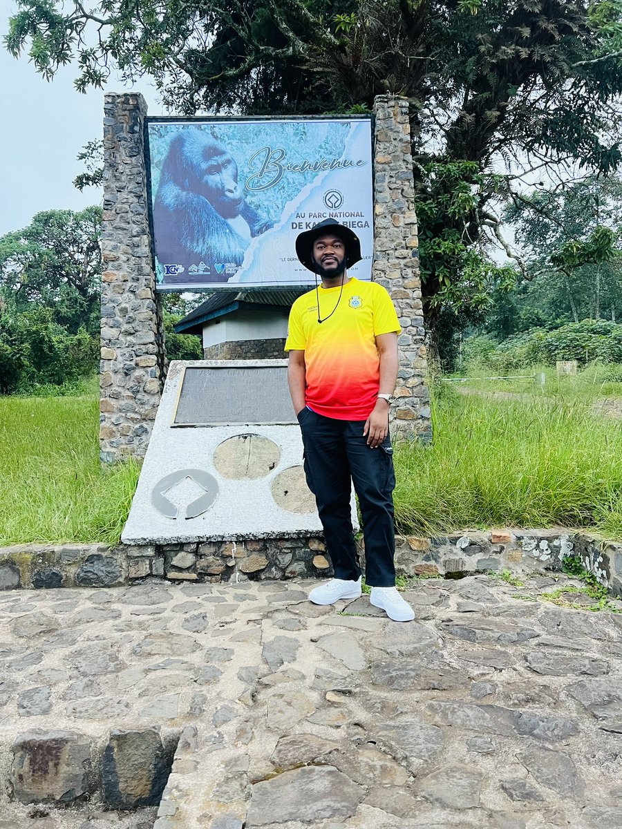 Gadsem_1's tweet photo. La nature n’est pas une ressource à exploiter, mais un héritage à chérir. #VISITPNKB

@parcnationaldekahuzibiega

Ps: Is the last slide for me 😂 https://t.co/hKZoLcWGZn