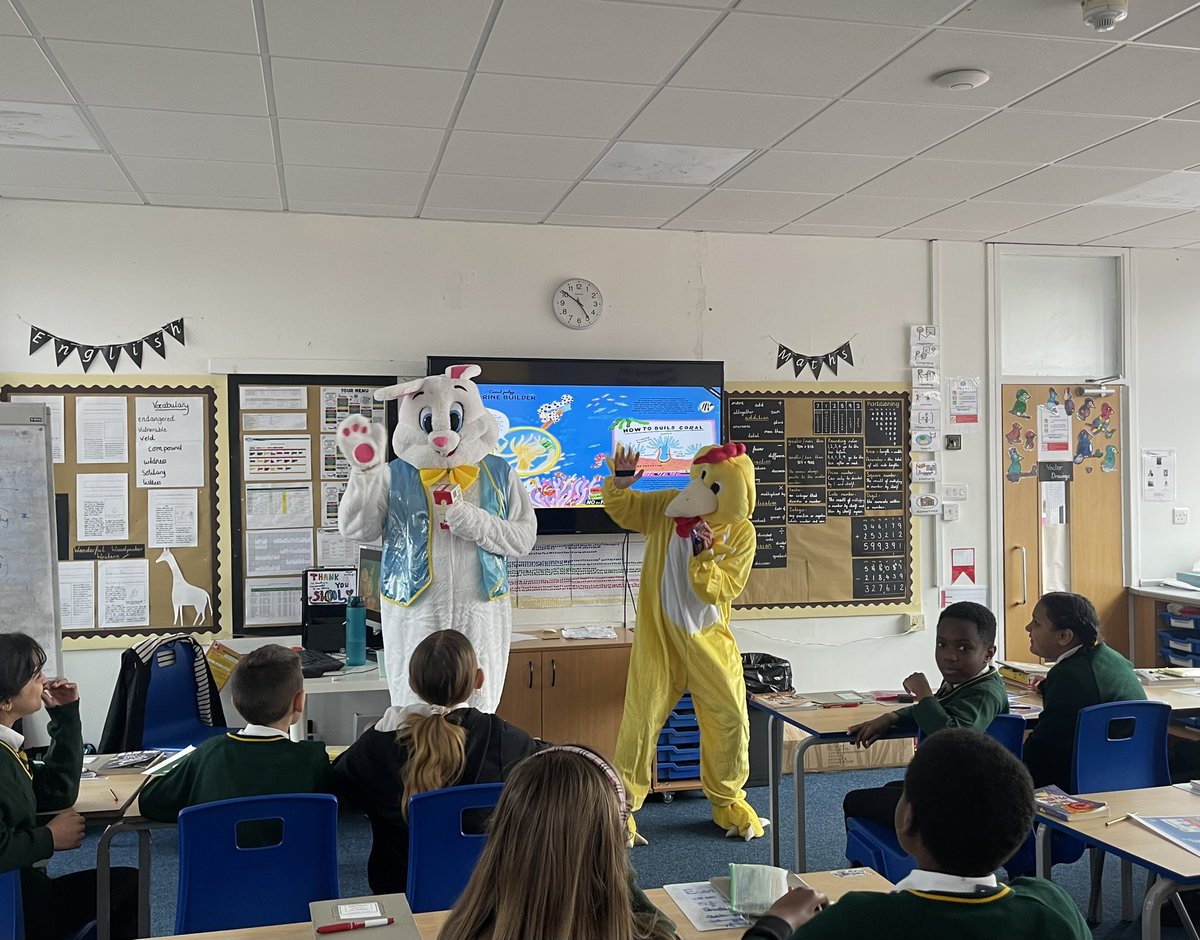 The Easter Bunny and Chick surprised Key Stage 2 today by hopping into school to judge the decorated egg competition! 360 eggs were delivered to our delightful children! Thank you so much @DePuySynthes @JNJMedTechUKI Easter celebrations have well and truly begun at HGPS! 🐥 🐰