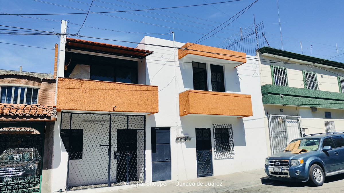 ⚜️Oportunidad de inversion en Oaxaca⚜️
🔹Inversion $6,500,000 pesos 
202 m2 de terreno 
Ideal para #airbnb, #oficina, #hotelboutique, #escueladeidiomas o #casahabitacion   
video: youtube.com/shorts/N-zsj1u…

#oportunidadesinmobiliarias #oaxacacity #oaxacamexico #casaenventa