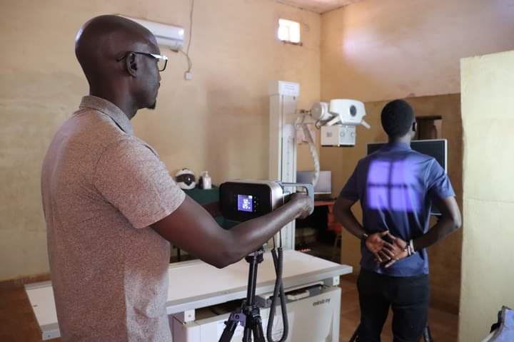 South Sudan is beginning to use AI-assisted digital X-ray machines in TB detection. The announcement was made by @undpsouthsudan. #UNDP said 2 portable digital X-ray machines were installed at Torit & Rumbek state hospitals in December 2023. @UNDP #SSOT #WorldTBDay #Health