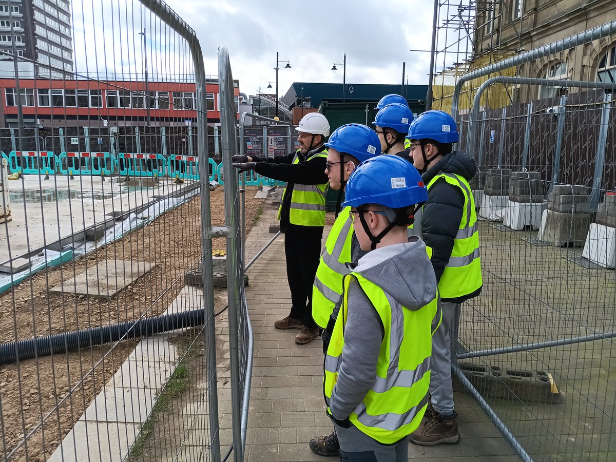 Construction learners got a handle on site management and contractor skills during a series of site visits to Belmont Community School, Catterick Garrison and Sunderland Culture House hosted by Kier and Tilbury Douglas.
bacoll.ac.uk/News/open-doors
#OpenDoors24 #constructionmanagement