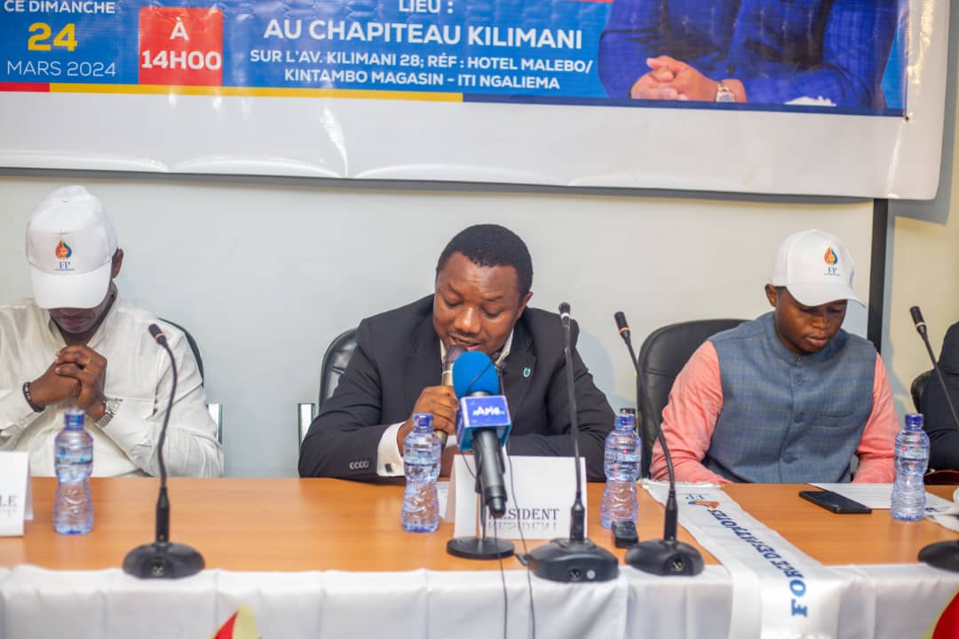 rachidi_roger's tweet image. 1/2 #RDC: Les cadres et militants de @Fdespatriotes de @HonoreMvula1 ont, au cours d'une matinée politique de réarmement moral, réaffirmé leur engagement à accompagner le Pdt de la République pour la réussite de son second mandat inscrit sous l'égide de l'unité nationale. Ceci,