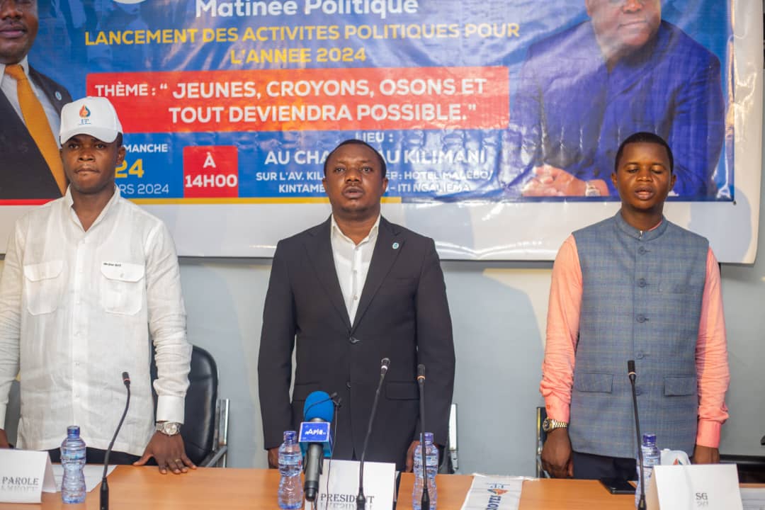 rachidi_roger's tweet image. 1/2 #RDC: Les cadres et militants de @Fdespatriotes de @HonoreMvula1 ont, au cours d'une matinée politique de réarmement moral, réaffirmé leur engagement à accompagner le Pdt de la République pour la réussite de son second mandat inscrit sous l'égide de l'unité nationale. Ceci,