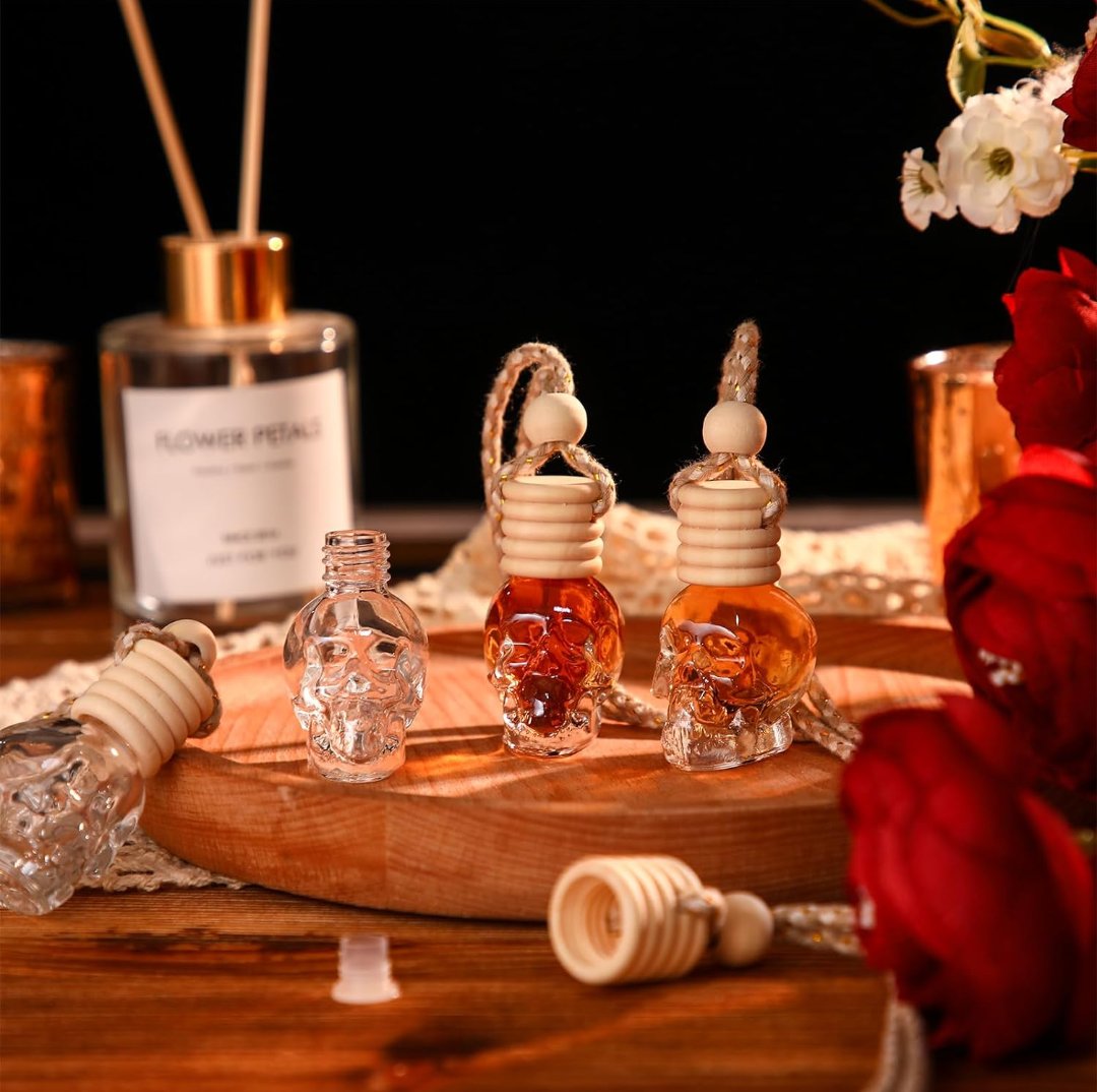 ARTicWolf33c's tweet image. Fun fact. I literally just finished testing my latest line, and sold one. 😂 Adding diffuser style car air fresheners. Kaylene, lemme know if ya like it Hun. (Currently only doing skulls, planning to add stars, and cubes. Photo is stock.) #KoeningKandles #CarDiffusers