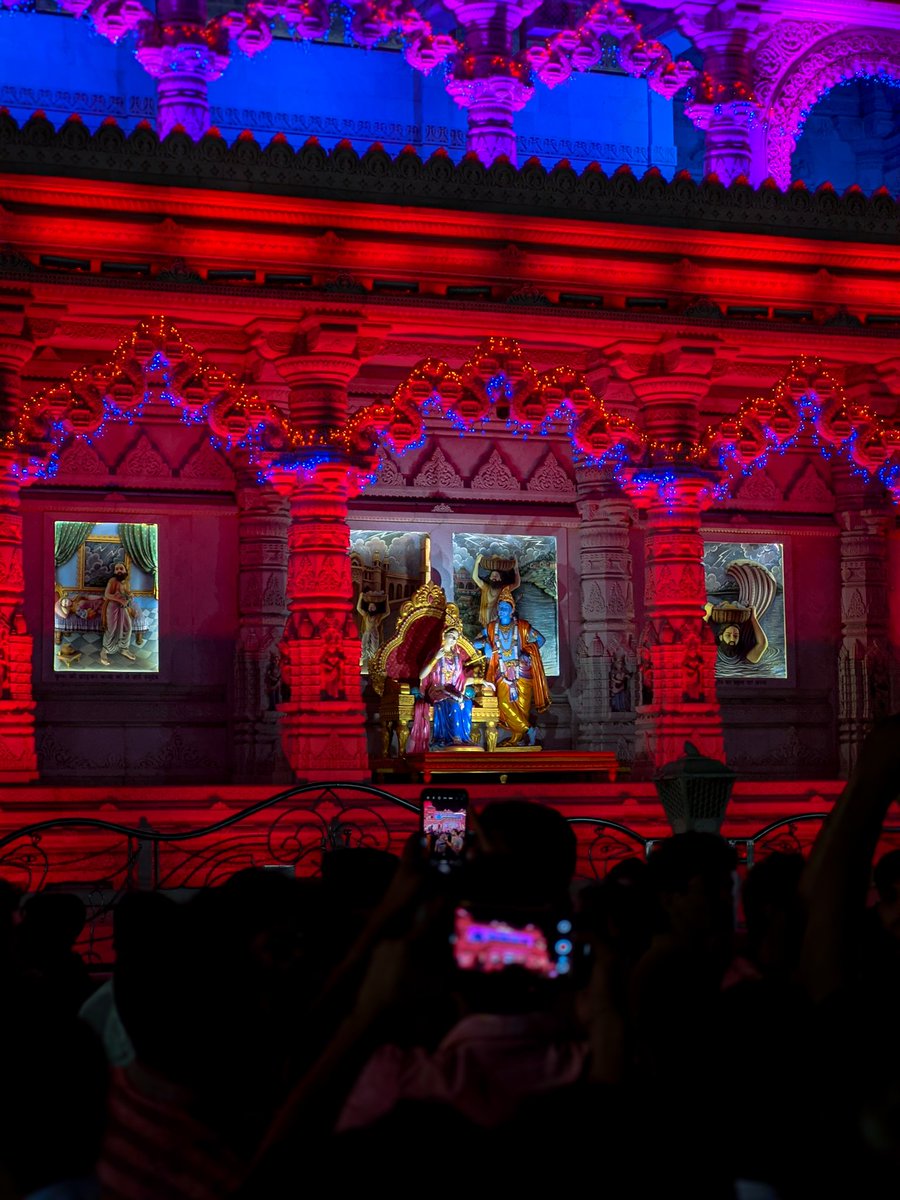 Captured the colourful temples #withGalaxy during recent trip of Vrindavan
#withGalaxy S20fe
#natgeoyourshot #outlooktraveller #natgeoindia  @MinOfCultureGoI
#yourshotphotographer #OurCultureOurPride
#streetphotographyindia #holi
#ShotOnSnapdragon 
@uptourismgov @incredibleindia