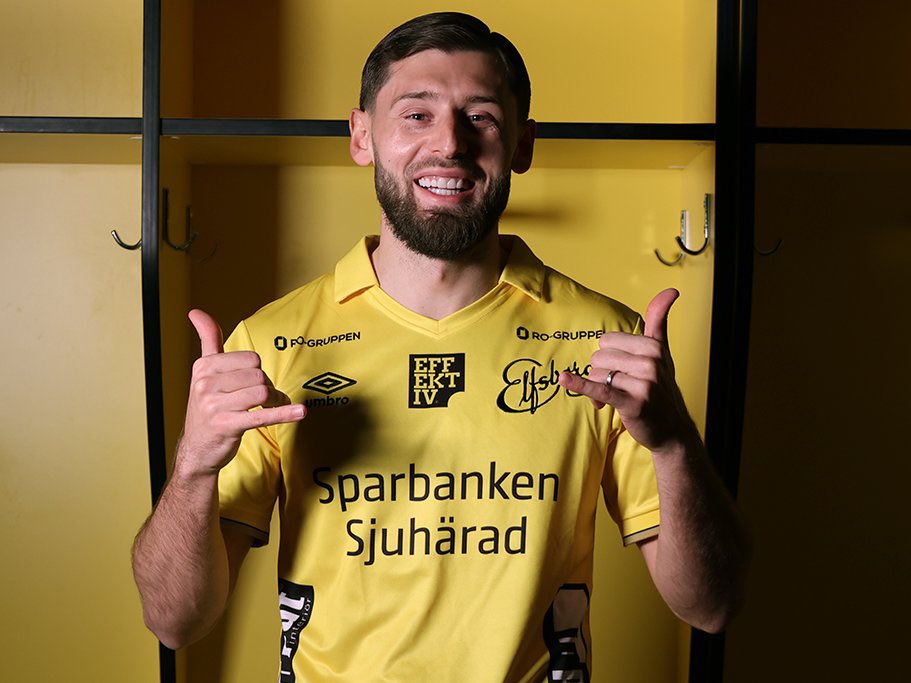 İsveç ekibi Elfsborg, son olarak Adana Demirspor forması giyen 29 yaşındaki sol kanat oyuncusu Arbër Zeneli’yi bedelsiz olarak kadrosuna kattı ve Kosovalı oyuncu ile Aralık 2027’ye kadar sözleşme imzaladı. #Elfsborg #AdanaDemirspor #ArbërZeneli #transfergelişmesi #transfergundemi