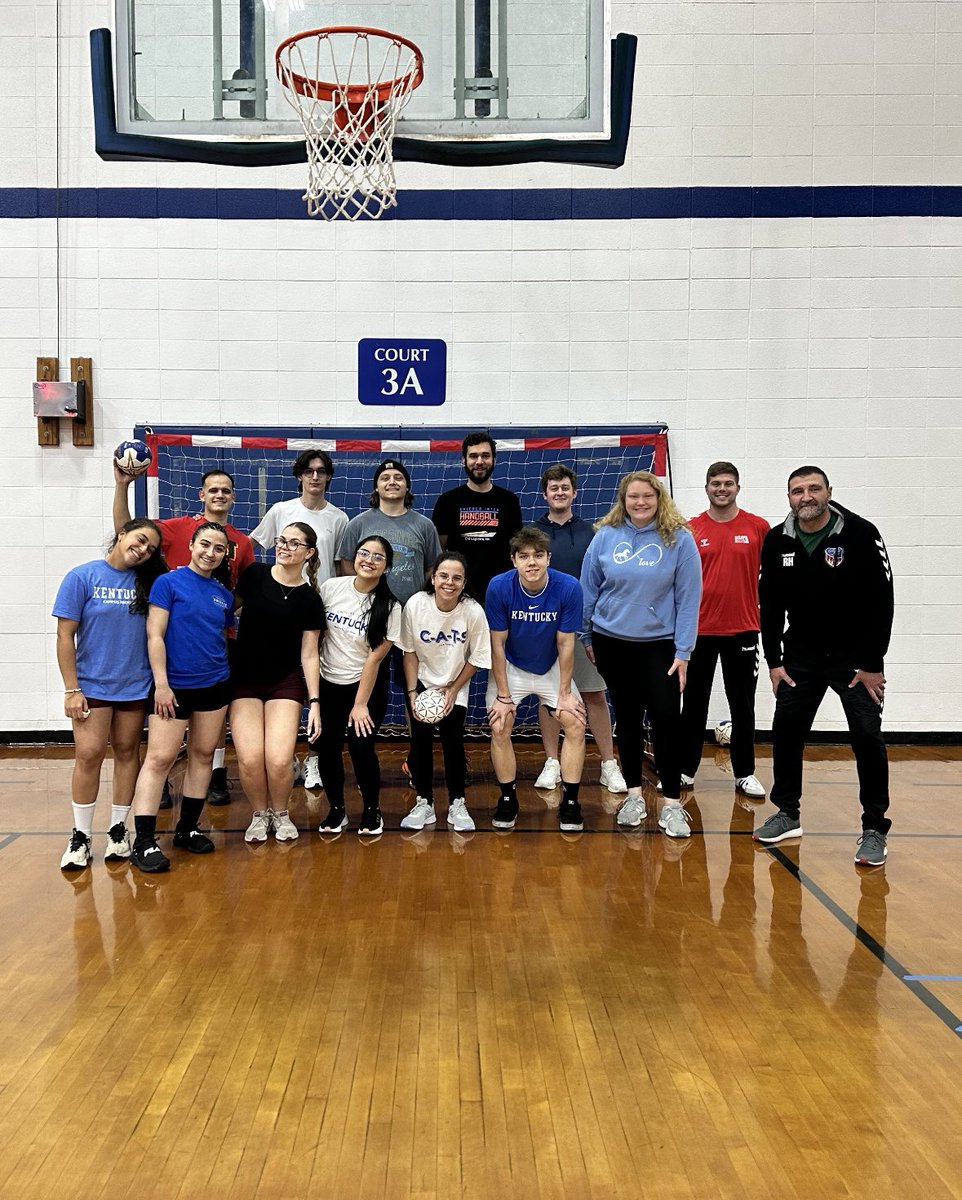KYStagsHC's tweet photo. Join us again this Friday for session #2 with the University of Kentucky! #fearthedeer #kentuckysfinest #catsby90 https://t.co/UawpJrzQGL