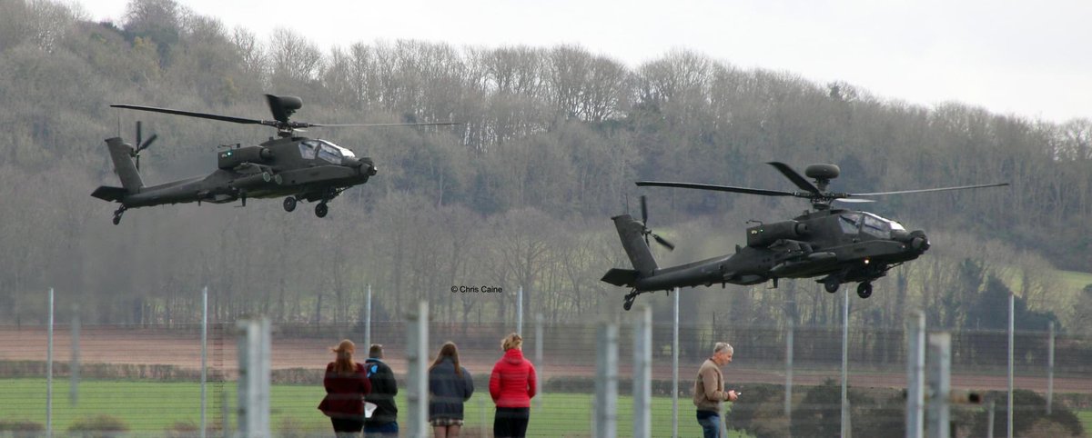 Apache AH1 and AH2 arriving into AAC Middle Wallop this morning. @armyflying @4RegimentAAC @scan_sky @TheSnoopySnoop @MISPhotography_ @SouthCoastPhot4 @CNPics @air_intel