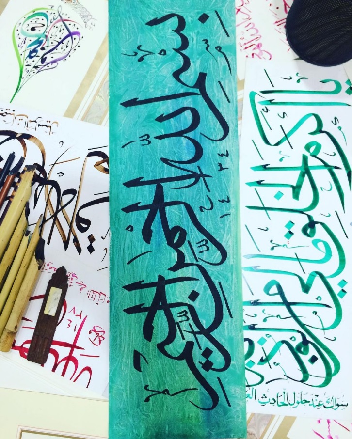 ThePieceHall's tweet photo. There's something for everyone at The Piece Hall over the holidays! 
As well as our popular Easter trail we've got storytelling and crafts for the kids, and amazing calligraphy and henna workshops for grown-ups as part of our Ramadan programme! 
Book now 👉https://t.co/xUsk9TqHxE https://t.co/TAEFwlOmum