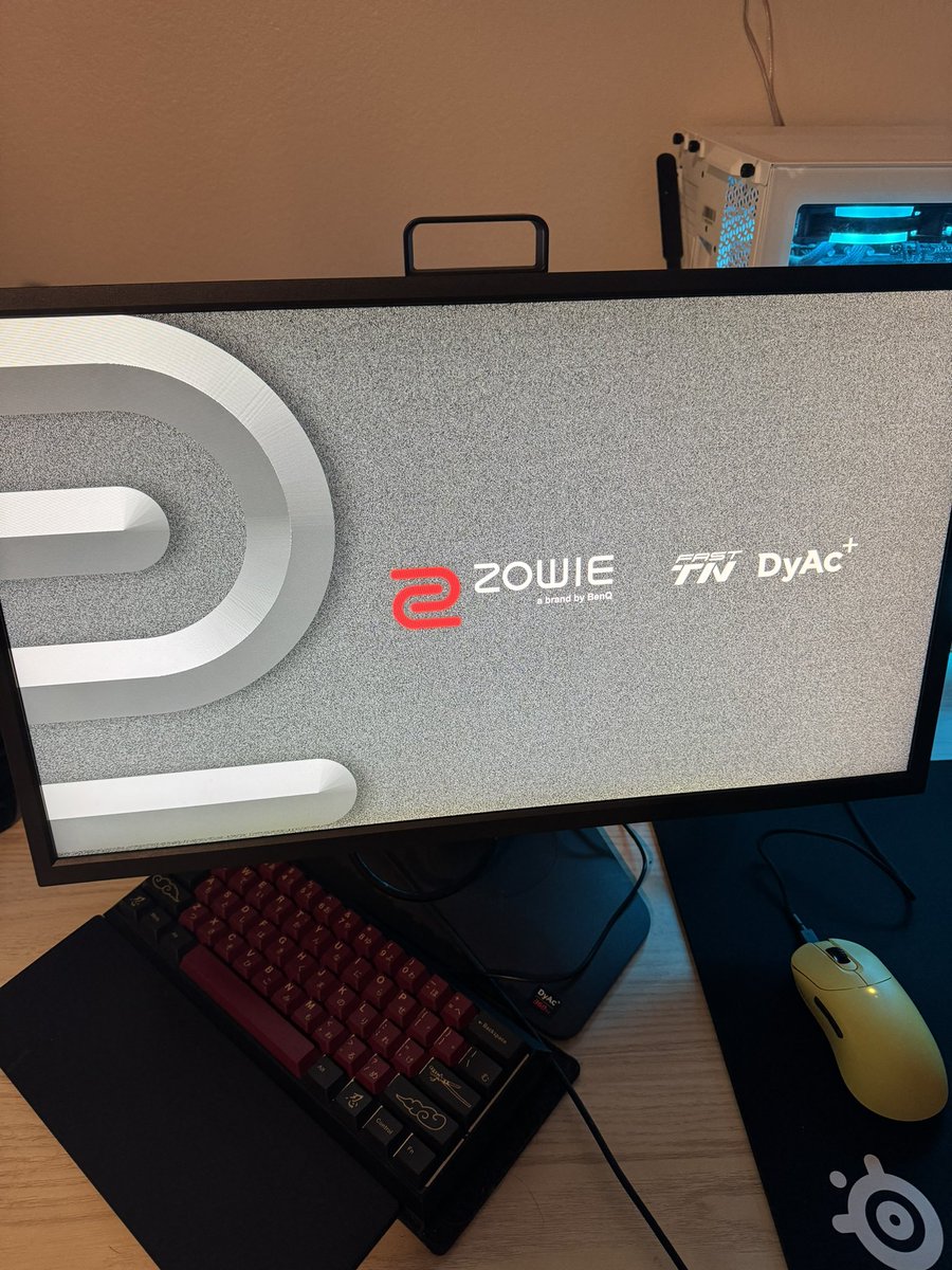 Thank you to @ZOWIEbyBenQUSA for sending out a 360 hz XL2566K 🙏 A nice upgrade from my old 240 hz and the updated stand gives me more room on my desk You can get one for yourself at benqurl.biz/3U7zck4 #FastTN #DyAc