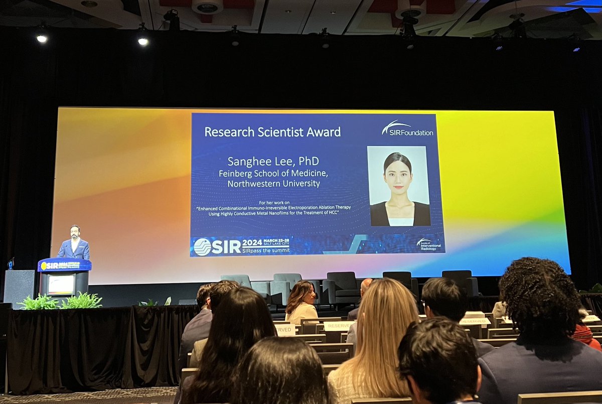 Dr. Sanghee Lee received Research Scientist Award in #sir2024 today. Congratulations! Sanghee and BIGMed lab <a href="/dhkim0405/">Dong-Hyun Kim (BIGMed Lab @Northwestern Univ.)</a> <a href="/NURadiology/">Northwestern Radiology</a>