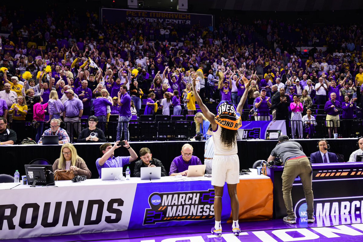 This is March at LSU #GeauxTigers | @LSUwbkb