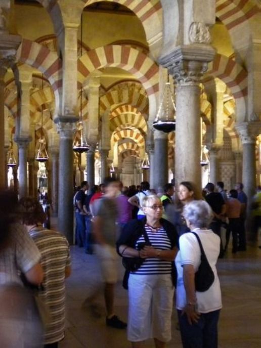 AnemosTours's tweet photo. Spain Vacation Plans and Luxury ideas! Cathedral of Córdoba. It's a dream come true to see this amazing example of Islamic architecture and culture. #Cordoba #Spain #MosqueCathedral https://t.co/WqjMSCKmrH https://t.co/7Va8nXmdm3