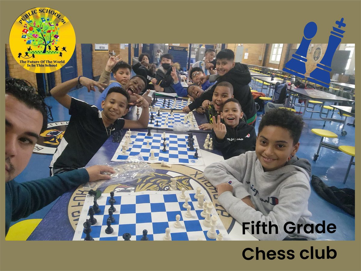 Fifth grade chess club. ♟️ @CSD10Bronx #ROARINGforexcellence #ilovemyschool #bronxbeautiful