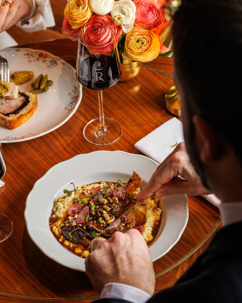 The Easter season, come together in the heart of the city for a joyous Easter dinner. Delight in offerings crafted by our culinary team at <a href="/reigntoronto/">Reign</a>, savouring rich flavours such as Pâté en Croûte and Braised Ontario Lamb Shank.

Visit bit.ly/3j99tE5 to book!