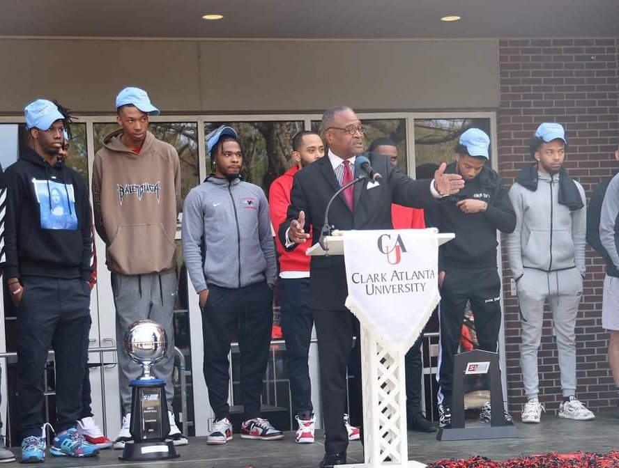 coachlisaj's tweet photo. Clark-Atlanta University Basketball SIAC Championship Celebration following victory Parade 
Thx-Justin https://t.co/dJJD24w4mu