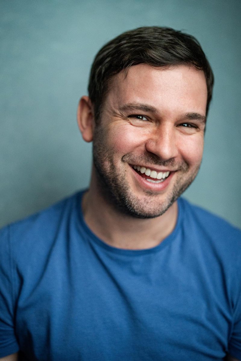 LeeHunt3r's tweet photo. I had a wonderful shoot with the brilliant @KaleneJeans @yellowbellyfoto . A fantastic freshen up to my Spotlight and let’s see what castings and opportunities they bring. New Rep, New Shots, New Energy. @thenarrowroadco #Actor #Headshots #Casting https://t.co/nLjaO5cfXq